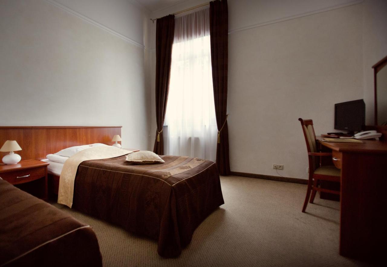 Kompleks Dąbrówka 3*